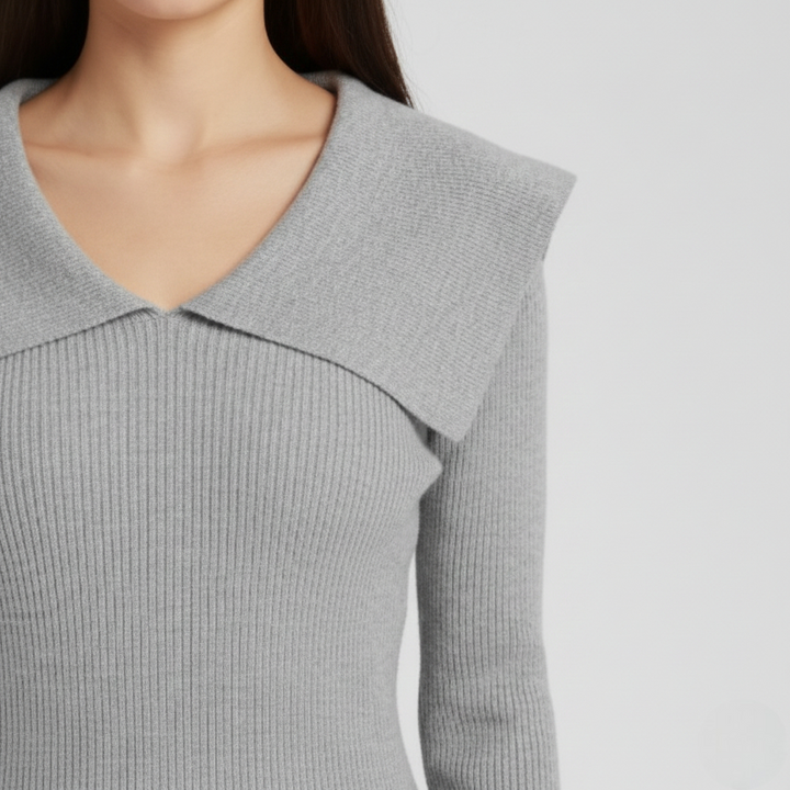 Pulover cu decolteu în V și guler drapat