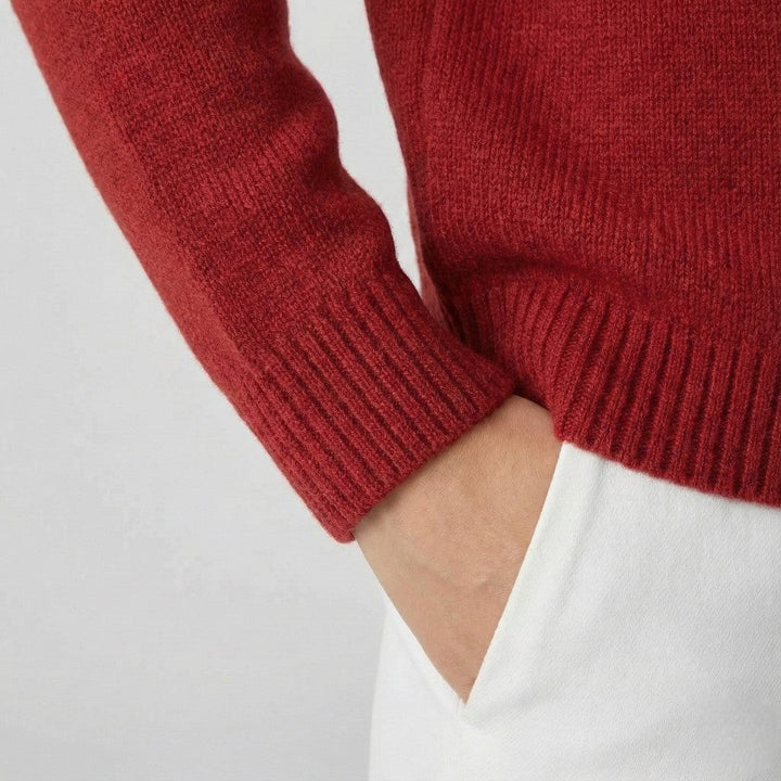Lucia – Warm Sweater with Wide Collar