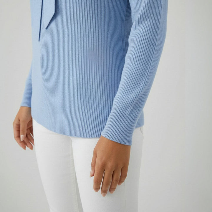 Pulover cu fundă la guler