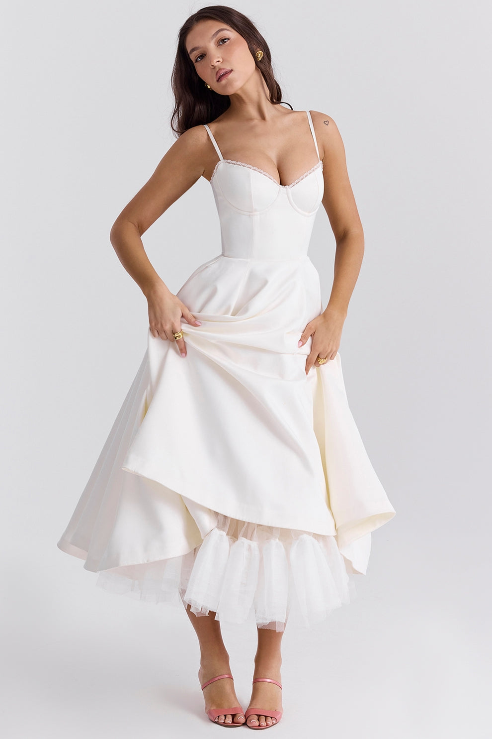 Arestina - Rochie din tul la modă
