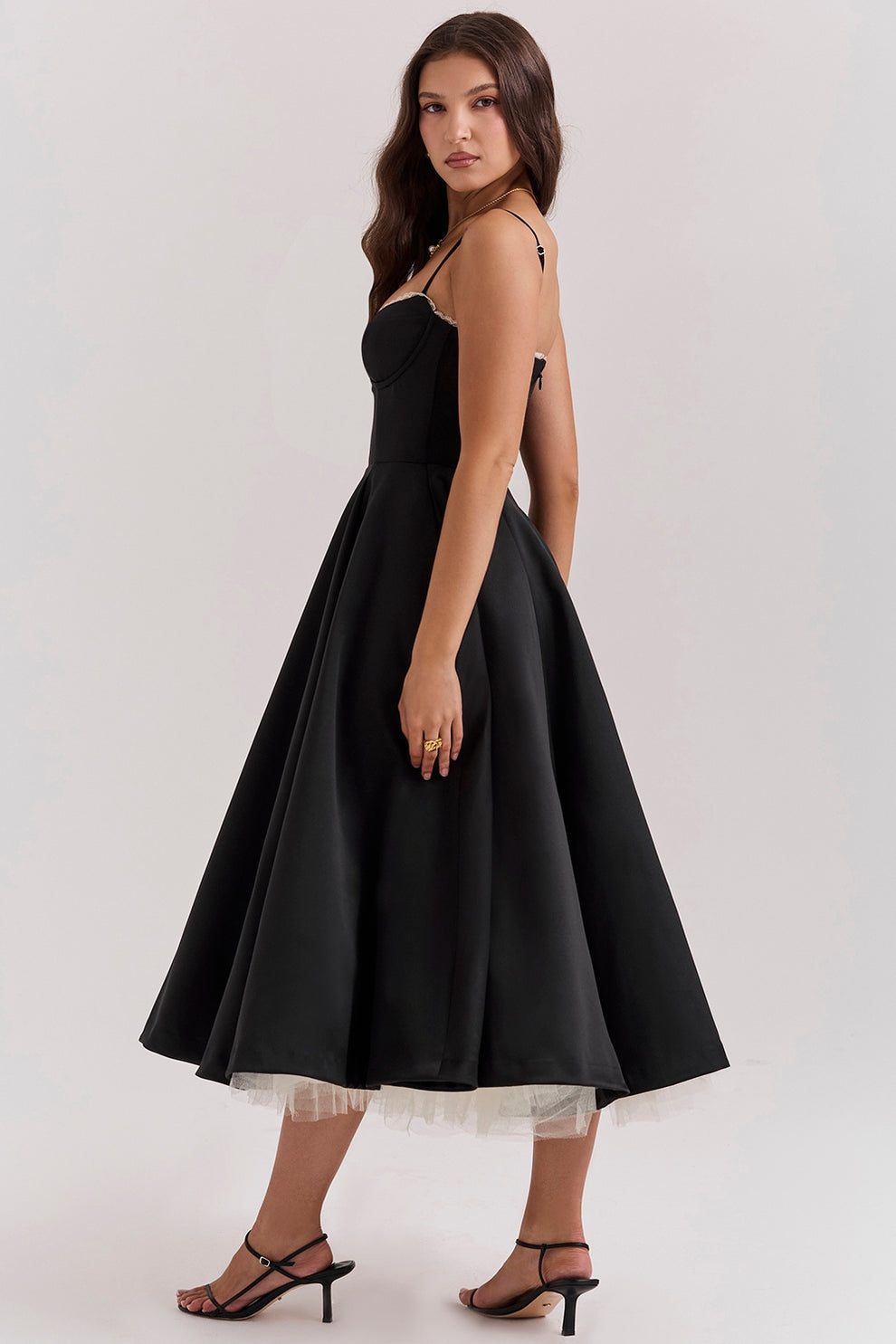Arestina - Rochie din tul la modă