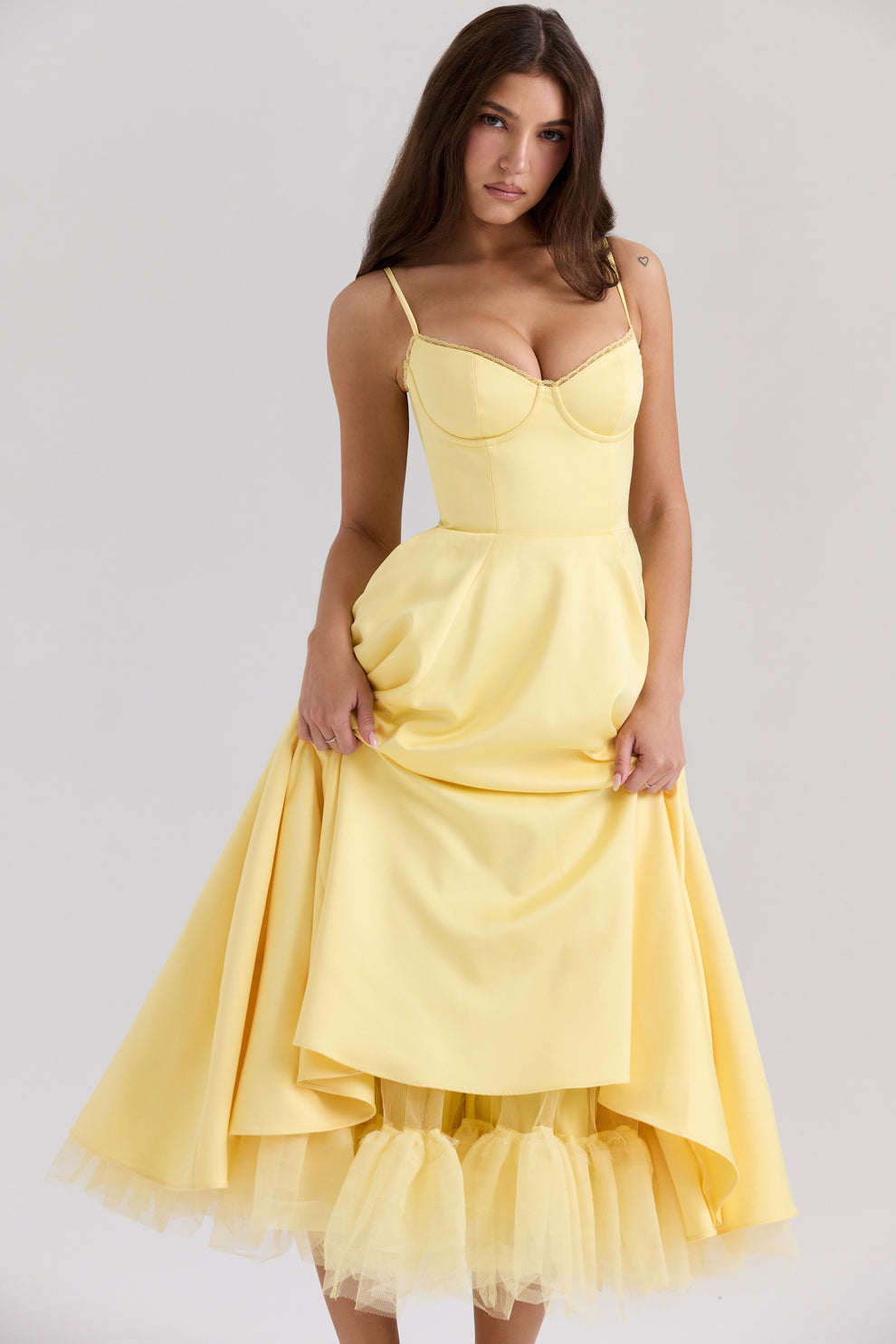 Arestina - Rochie din tul la modă