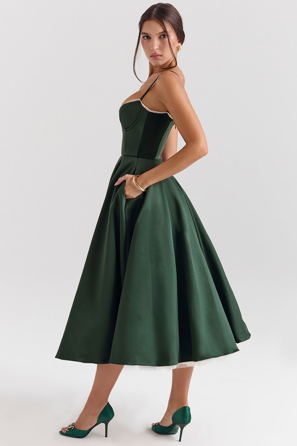 Arestina - Rochie din tul la modă