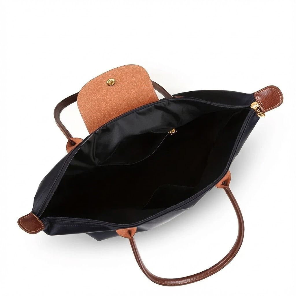 Modern and elegant bag